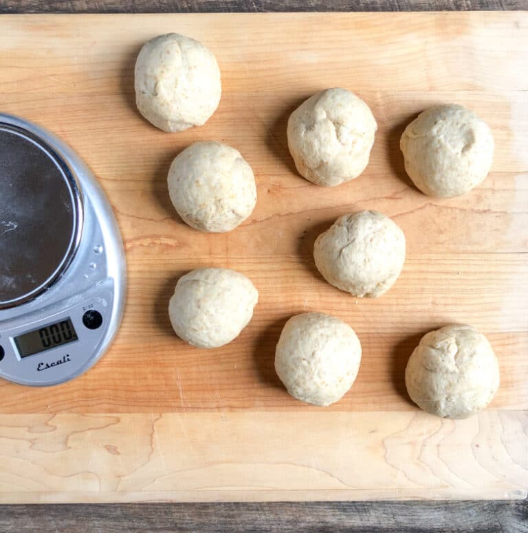 Bread Machine Dinner Rolls With Oats + Yogurt