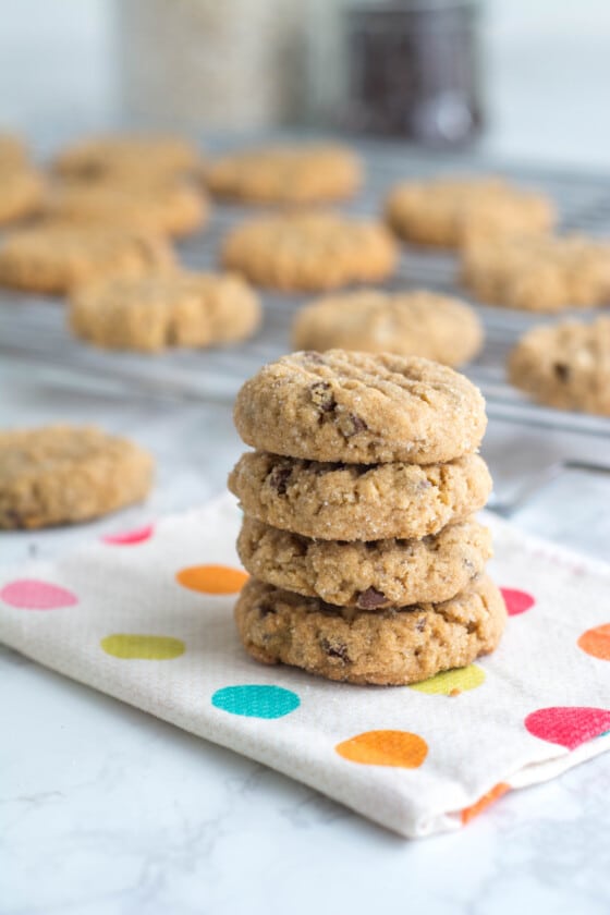 Melt-In-Your-Mouth Peanut Butter Oatmeal Chocolate Chip Cookies (No Flour)