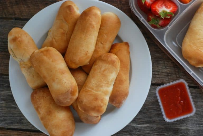 Easy Pepperoni Rolls Recipe Your Family Will Love! (Quick + KidFriendly!)